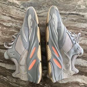 Yeezy Boost 700 inertia Size 13